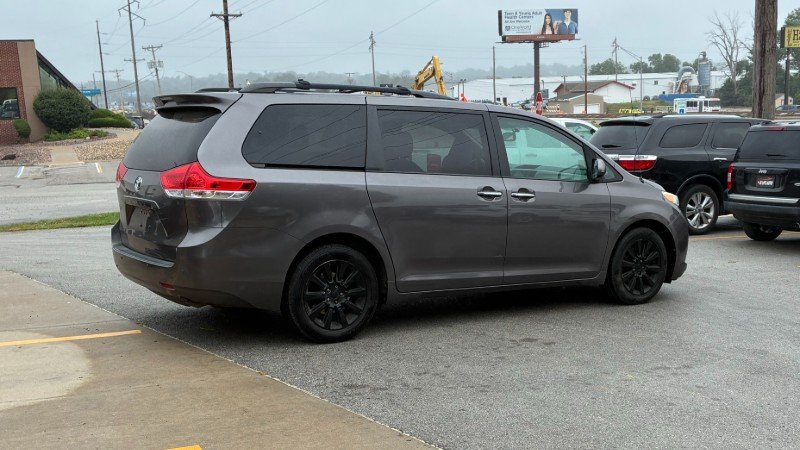 2013 Toyota Sienna